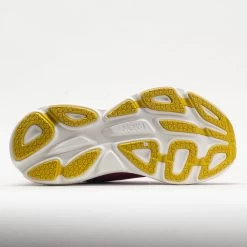 HOKA Bondi 8 Women's Cherries Jubilee/Pink Yarrow -Sport Stride Shop 049224 4