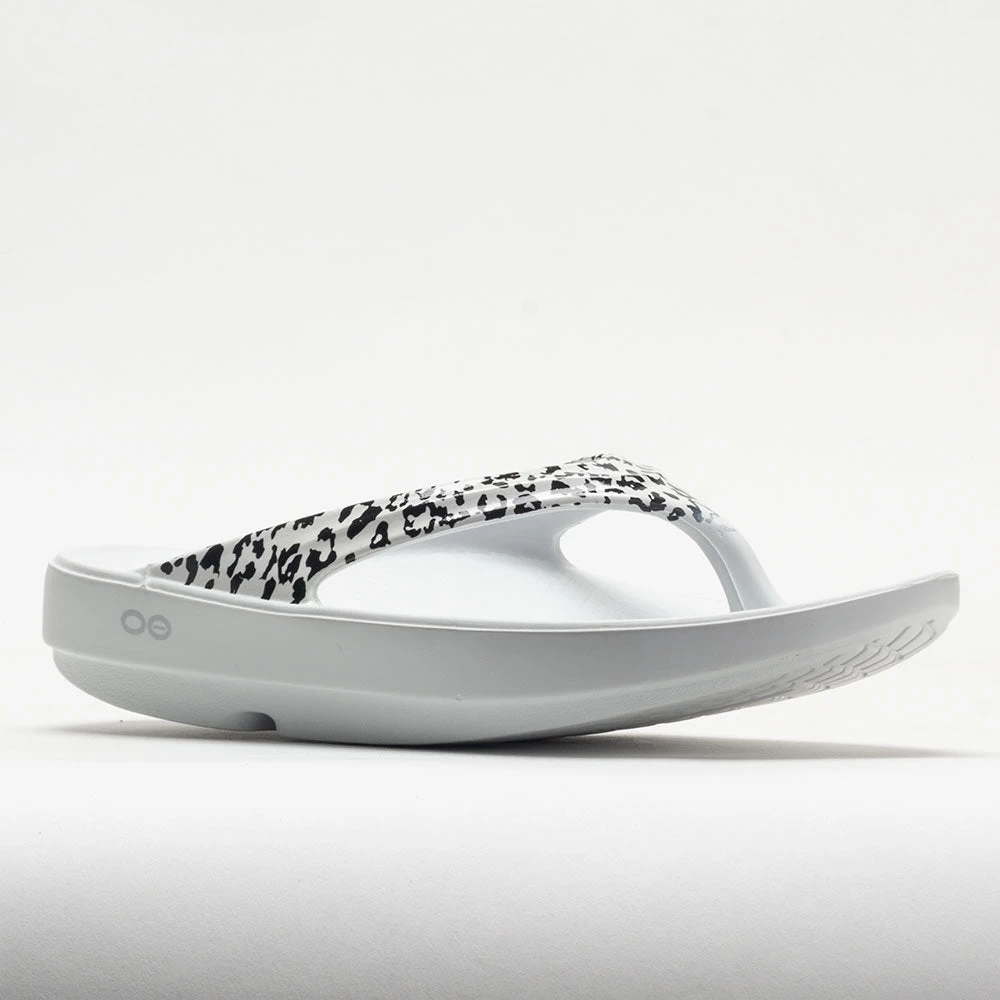 OOFOS OOlala Limited Women's White/Black Leopard 7 OOFOS OOlala Limited Women's White/Black Leopard - Image 5